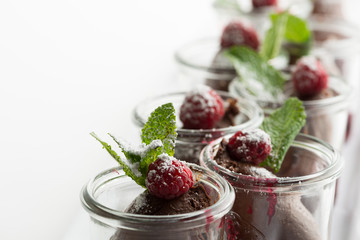 Mousse auf Chocolat im Becher