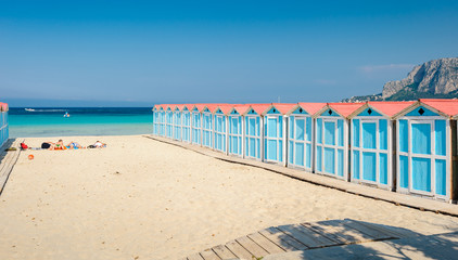 Changing cabins on Mondello beach, Sicily.  - 94211068