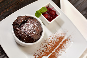 suflet czekoladowy z wiśniami