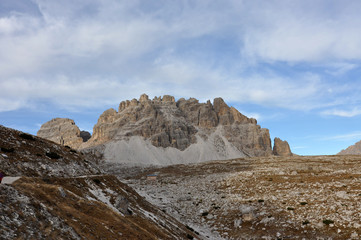 Dolomites  / The Dolomites  are a mountain range located in northeastern Italy. They form a part of the Southern Limestone Alps and extend from the River Adige to the Piave Valley.