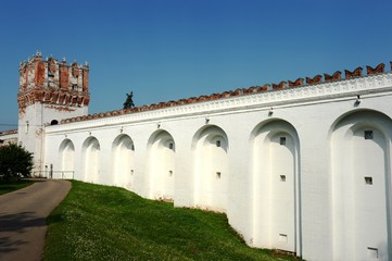 Fototapeta premium Novodevichy Bogoroditse-Smolensky monastery - Orthodox convent in Moscow on Devichie field in the bend of the Moskva river, at the end of the historical Prechistenka.