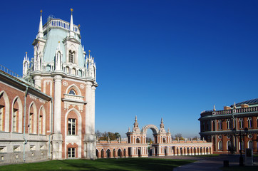 Fototapeta na wymiar MOSCOW, RUSSIA - October 21, 2015: Grand Palace in Tsaritsyno in