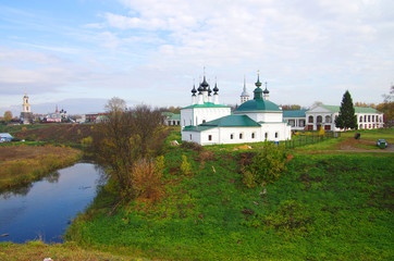 Suzdal, Church of the Entry Into Jerusalem and Pyatnitskaya Chur