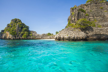 Lonley blue bay paradise thailand ko ha