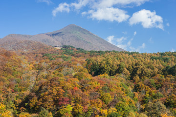 Obraz premium 秋晴れの会津磐梯山