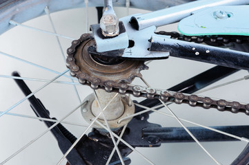 gear on kid bicycle
