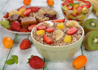 Muesli with berries