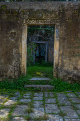 Fototapeta na wymiar abandoned building entrance