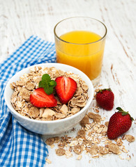 Muesli with strawberries