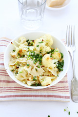 Nutritious pasta with cauliflower