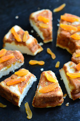 Cottage cheese cake with apricots