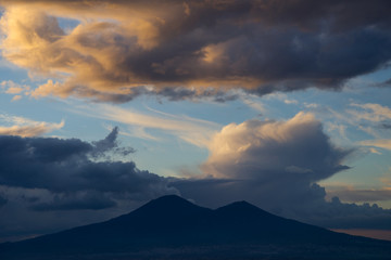 Silhouette Vesuvio 