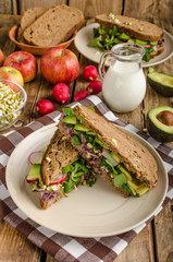 Chipotle-Avocado Summer Sandwich Recipe