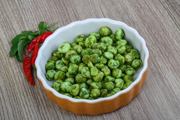 Wasabi peas