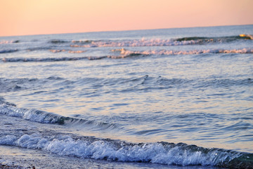 Obraz na płótnie Canvas Calm sea in the evening