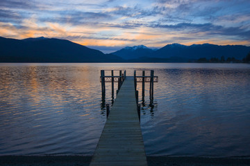 Obraz premium Sunset Lake Te Anau