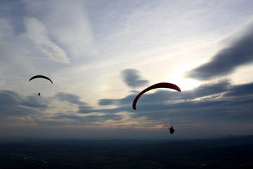 Parachutes pending in the sky