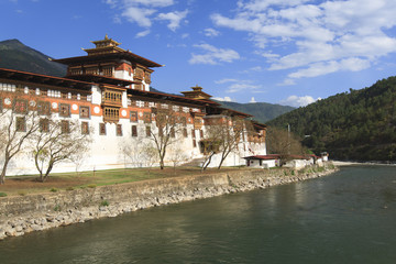 ブータンのプナカ・ゾン