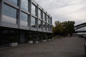 Modernes Bürohaus in Köln
