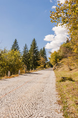 Airolo, Tremola, Passstrasse, Ortschaft, Gotthardpass, historische Strasse, Pflastersteine, Schweizer Alpen, Herbst, Tessin, Schweiz