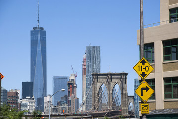 One World Trade Center und Brooklyn Bridge, New York City