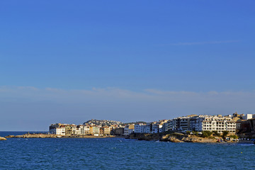 Fototapeta premium L'Escala (Girona) La Escala (Gerona) - Cataluña - Vistas de la linea de costa