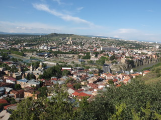 Fototapeta na wymiar Красавец -город Тбилиси с высоты