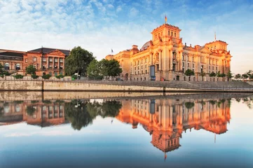 Fotobehang Reichstag with reflection in Spree, Berlin © TTstudio