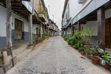 Fototapeta na wymiar Guadalupe vintage streets in Spain