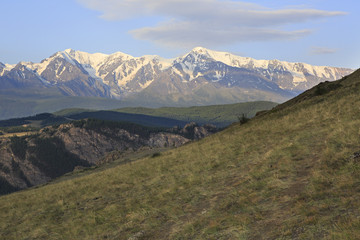 Fototapeta na wymiar Kurai steppe and North Chuya ridge at dawn.