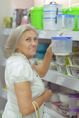 senior woman in  shopping center