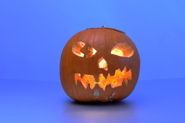 halloween kürbis grimasse im Studio