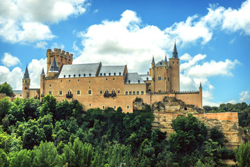 Fototapeta na wymiar The famous castle Alcazar of Segovia, Spain