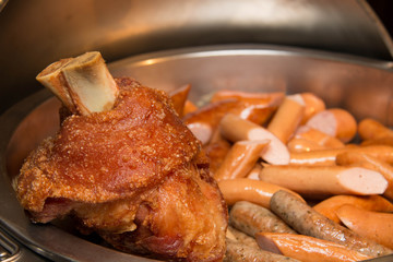  fried knuckle of pork with bones