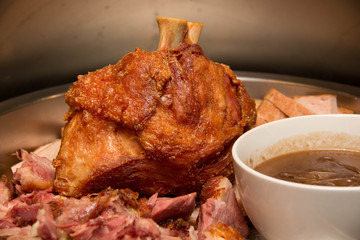  fried knuckle of pork with bones