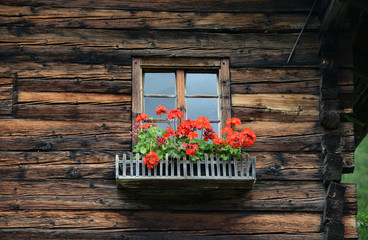 Fenster einer Berghütte