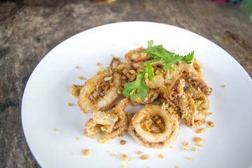 deep fried squid with garlic and pepper