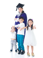 Fototapeta premium asian family