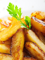 Fried potatos with sugar