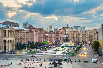 Fototapeten Maidan Nezalezhnosti Platz, Kiew, Ukraine © joyt