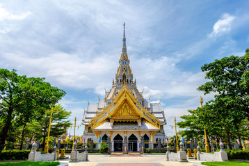 Wat luang por sothorn Monastery in Chachoengsao Province.