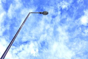 Street light with halogen lamp