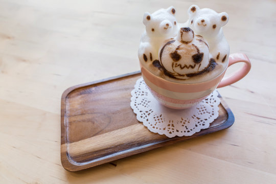 Halloween 3D coffee latte art