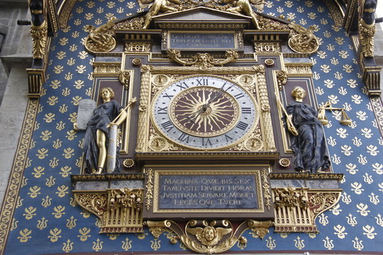 Horloge de la Conciergerie &agrave; Paris