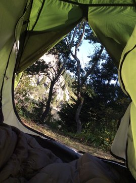 paysage vu d'une tente