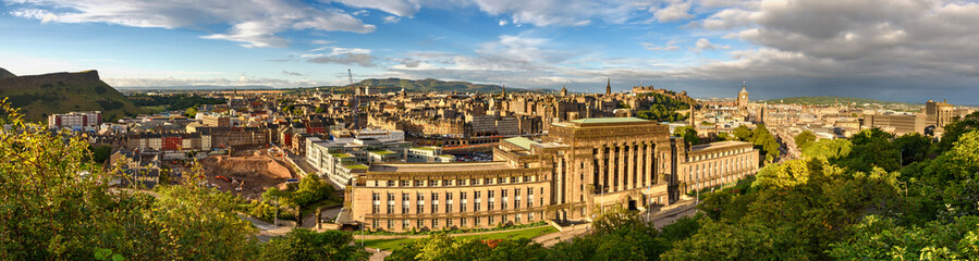 Fototapeta na wymiar Edinburgh Panorama