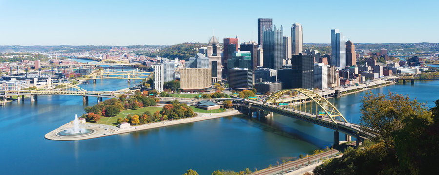 Panoramic view on Pittsburgh, PA 