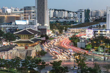 Obraz premium Heunginjimun gate in Seoul