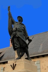 Fototapeta premium Monument aux morts de Savignac-Ledrier.