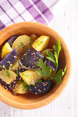 potato salad with sesam